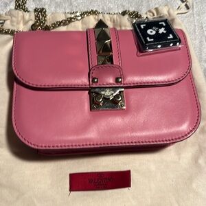 Valentino Garavani Rockstud Glam Lock Crossbody Flap, Pink